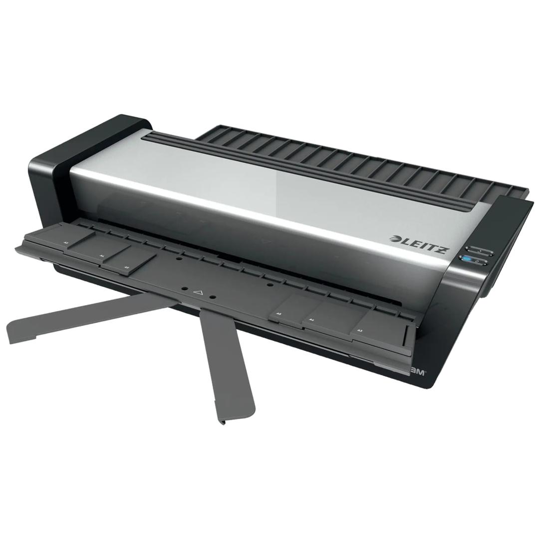 Plastifieuse à pochettes de bureau iLAM Touch Turbo Pro A3 LEITZ - La plastifieuse à pochettes Leitz iLAM Touch Turbo Pro A3, bacs d'entrée et de sortie dépliés