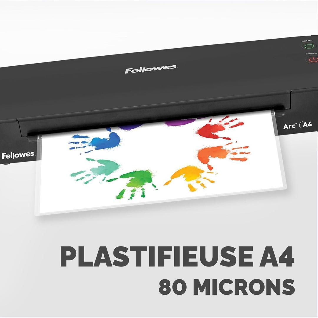 Plastifieuse à pochettes ARC A4 FELLOWES — Document imprimé de mains colorées en sortie de machine