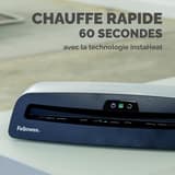 Plastifieuse à pochettes NEPTUNE 3 FELLOWES — Vue rapprochée du capot et du bandeau de commande pendant la chauffe