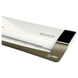 Plastifieuse à pochettes iLAM Office A3 LEITZ — Vue rapprochée du capot, logo Leitz et bouton de mise en marche