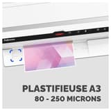 Plastifieuse à pochettes VENUS A3 FELLOWES — Vue rapprochée du bandeau de commande, une pochette en sortie de machine