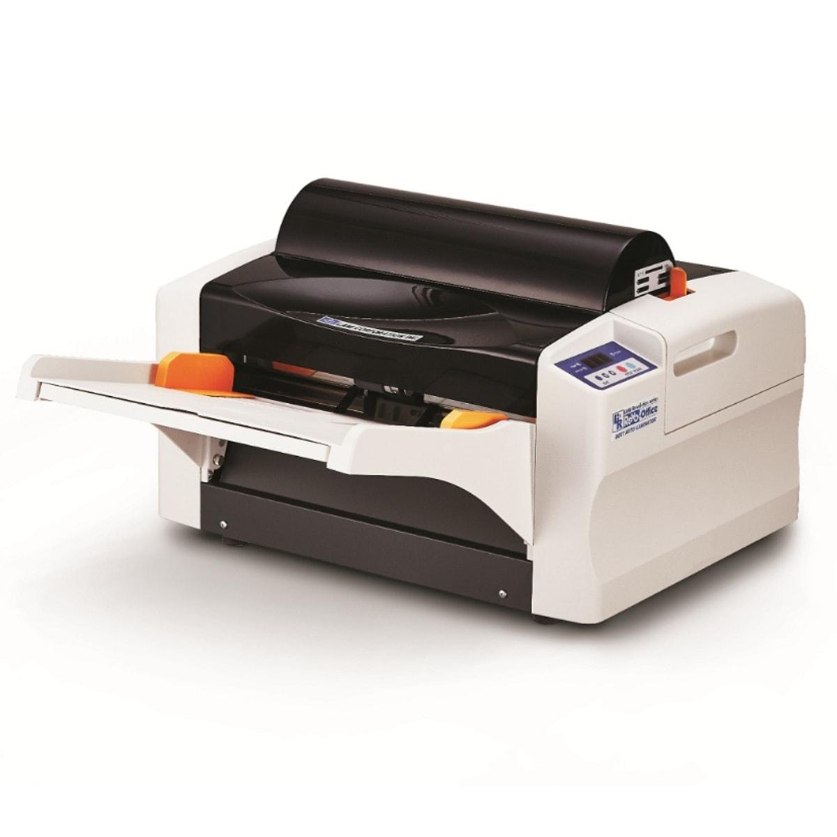 Plastifieuse automatique LAMI Revo Office vue de trois quarts, plateau d'alimentation déployé